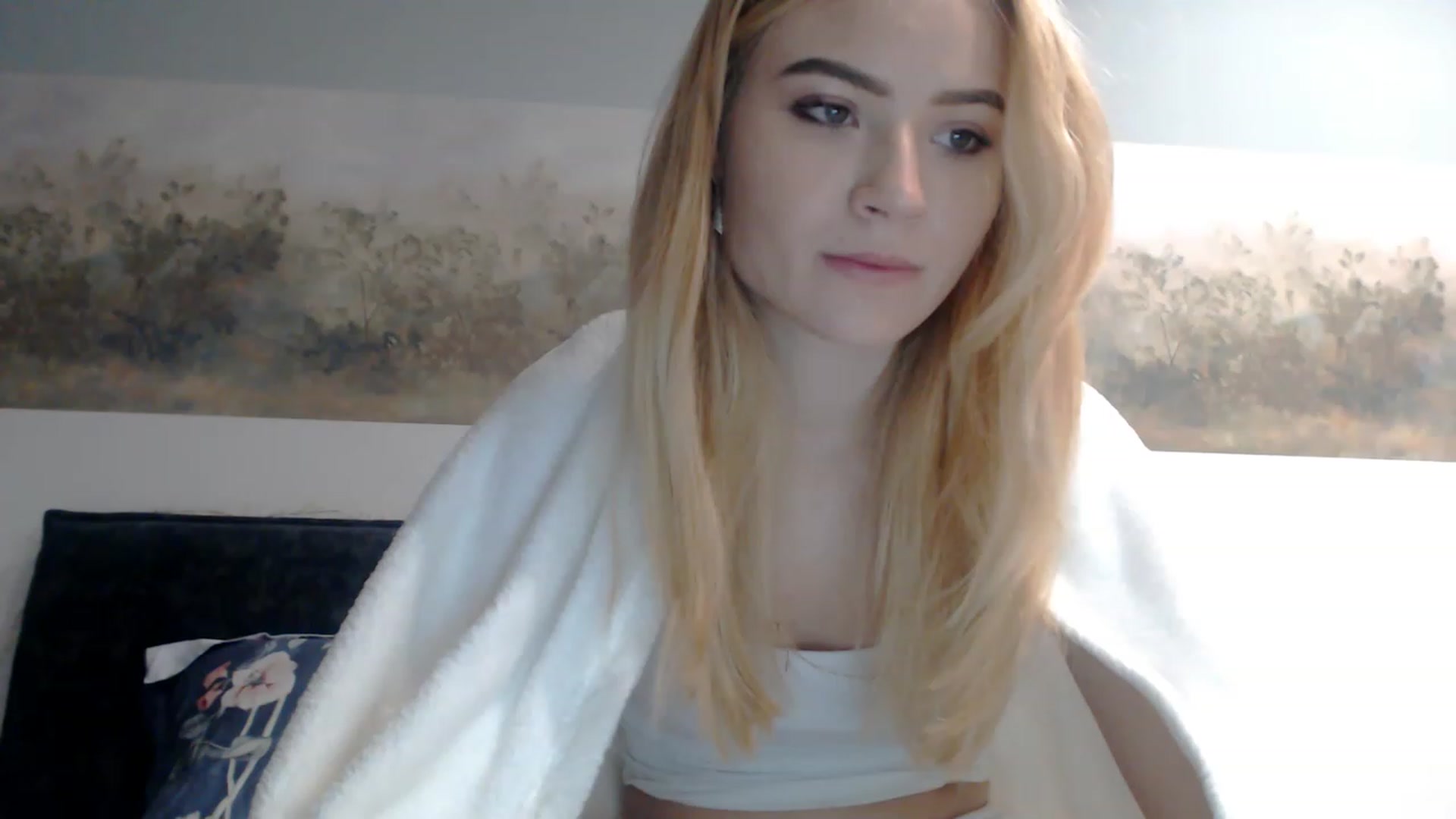 Gallery image thumbnail from bridetobe's myfreecams stream on, 02/20/2023, 02:40 image 6 of 20