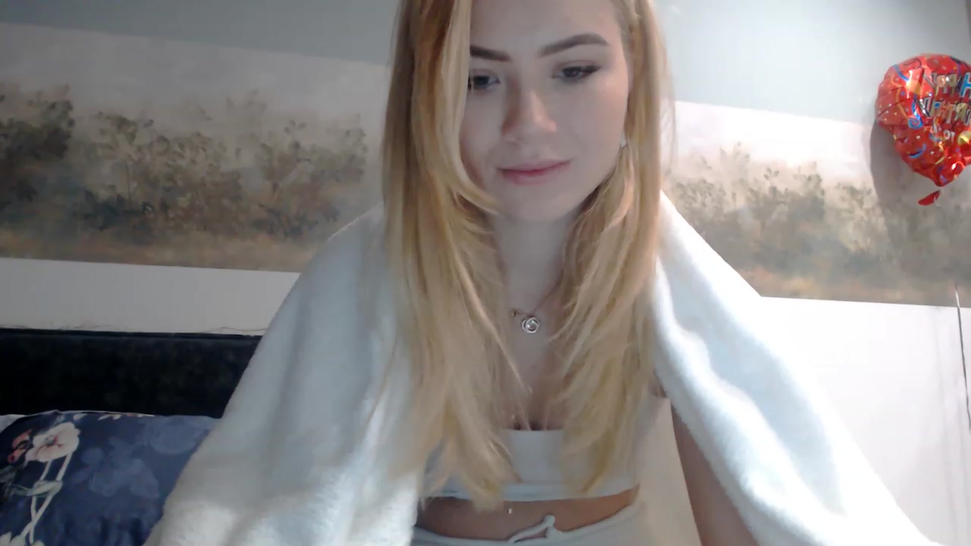 Gallery image thumbnail from bridetobe's myfreecams stream on, 02/20/2023, 03:40 image 10 of 20