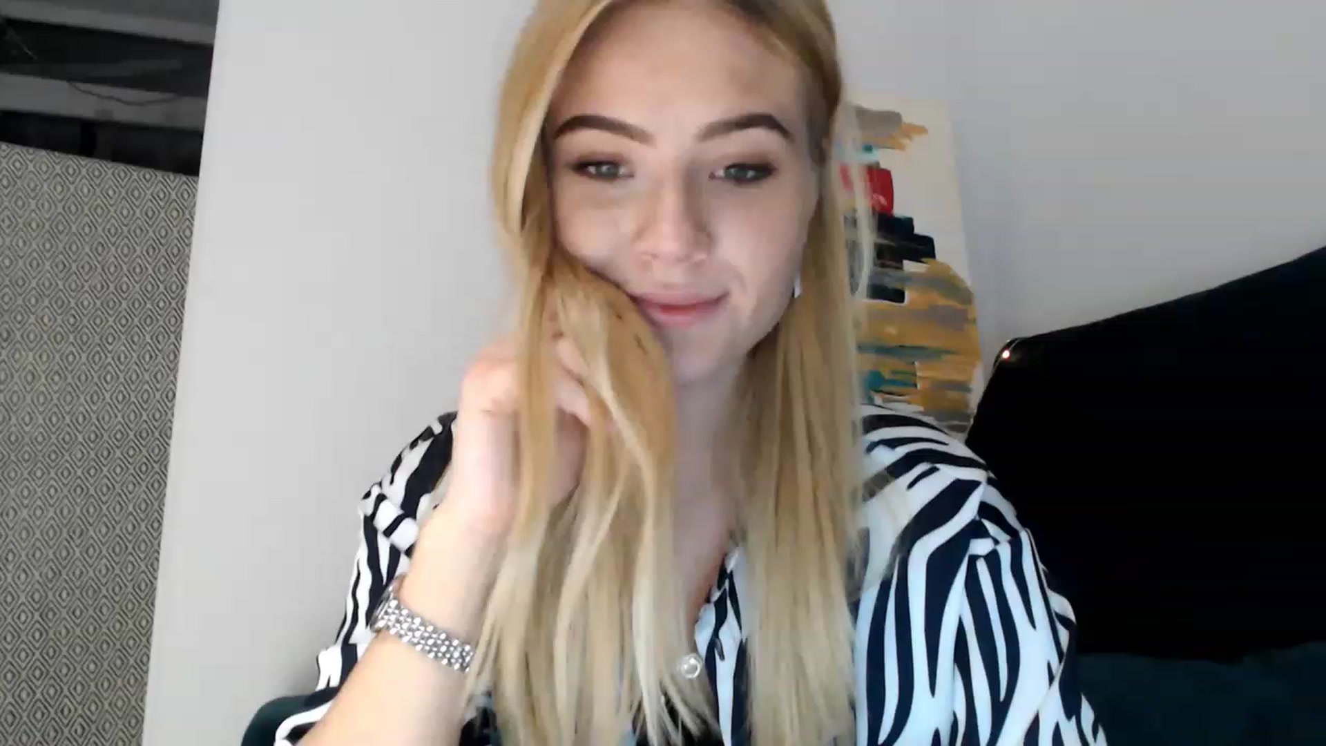 Gallery image thumbnail from bridetobe's myfreecams stream on, 02/28/2023, 17:53 image 4 of 20
