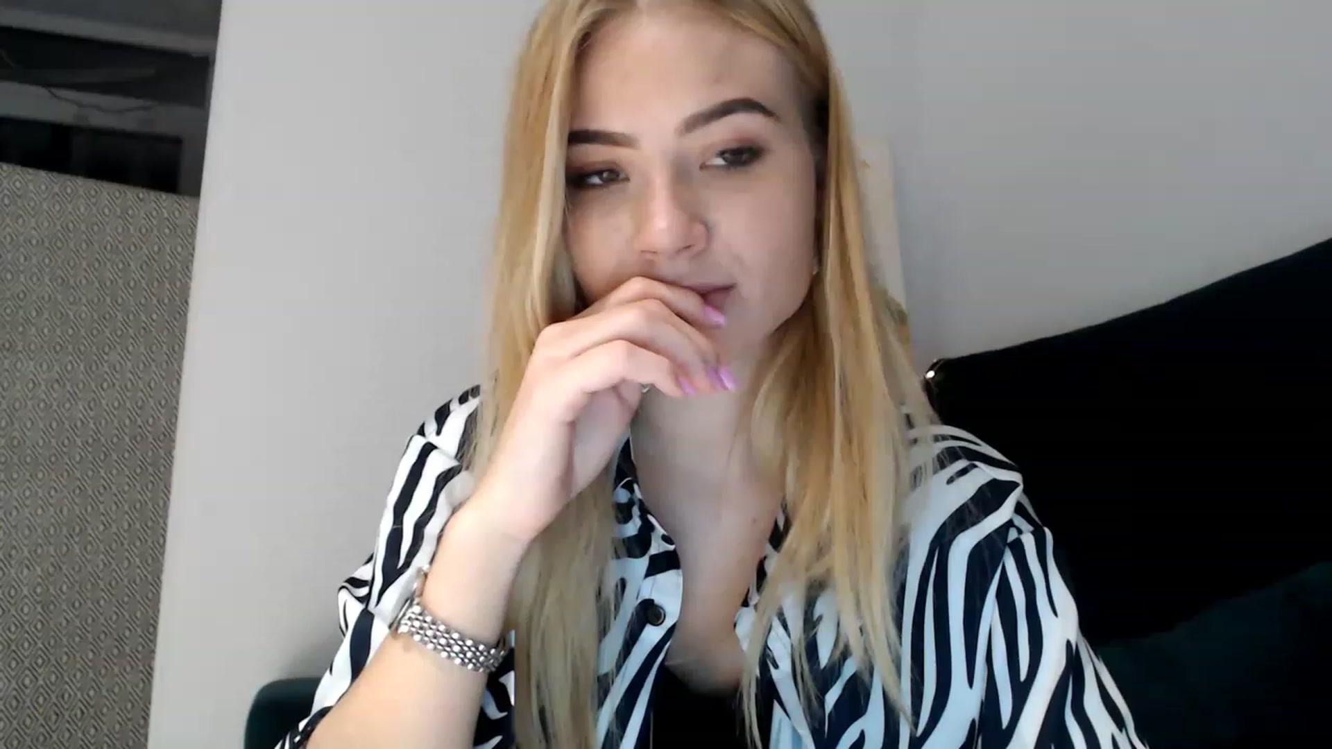Gallery image thumbnail from bridetobe's myfreecams stream on, 02/28/2023, 17:53 image 19 of 20