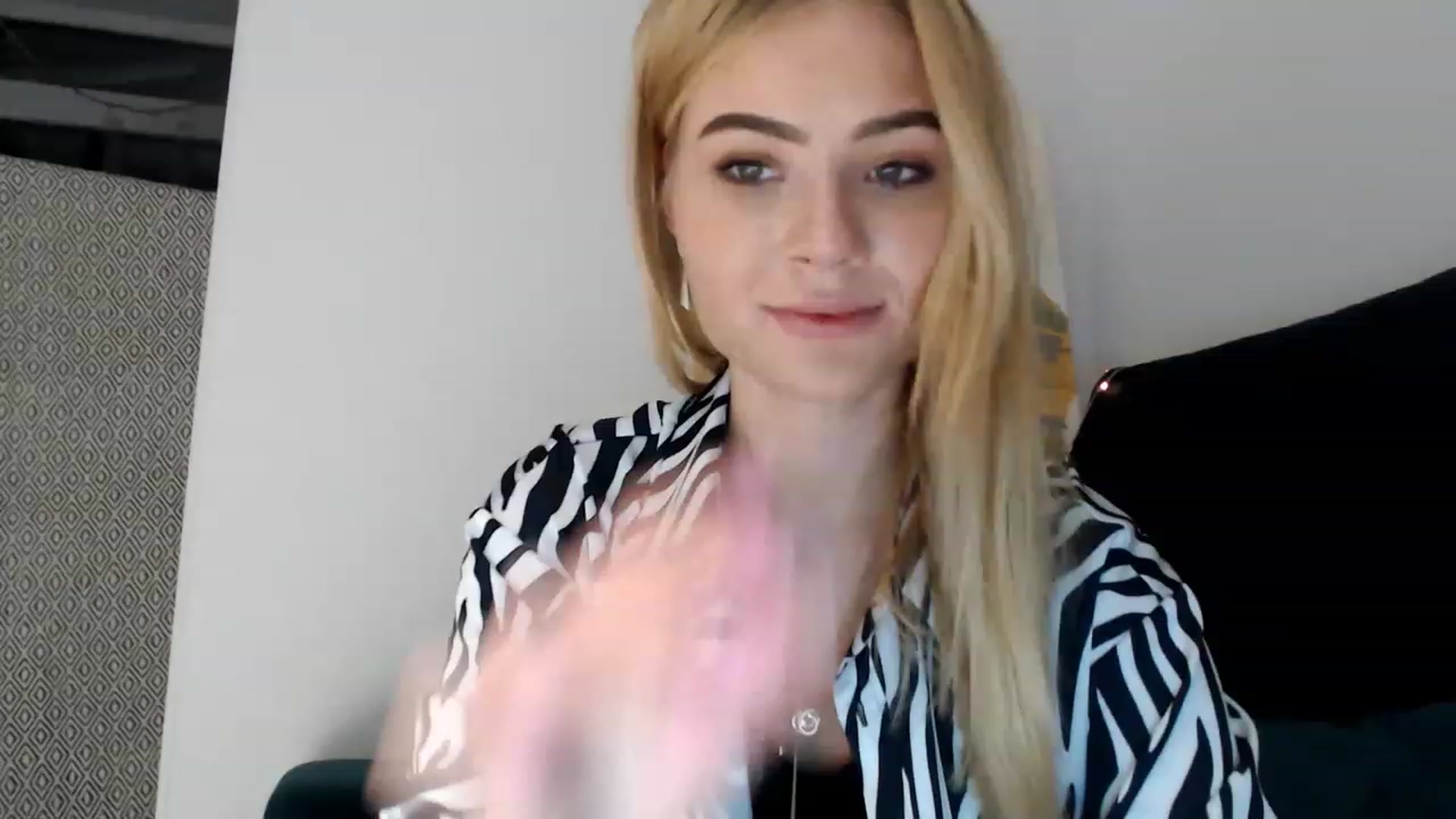 Gallery image thumbnail from bridetobe's myfreecams stream on, 02/28/2023, 17:53 image 2 of 20