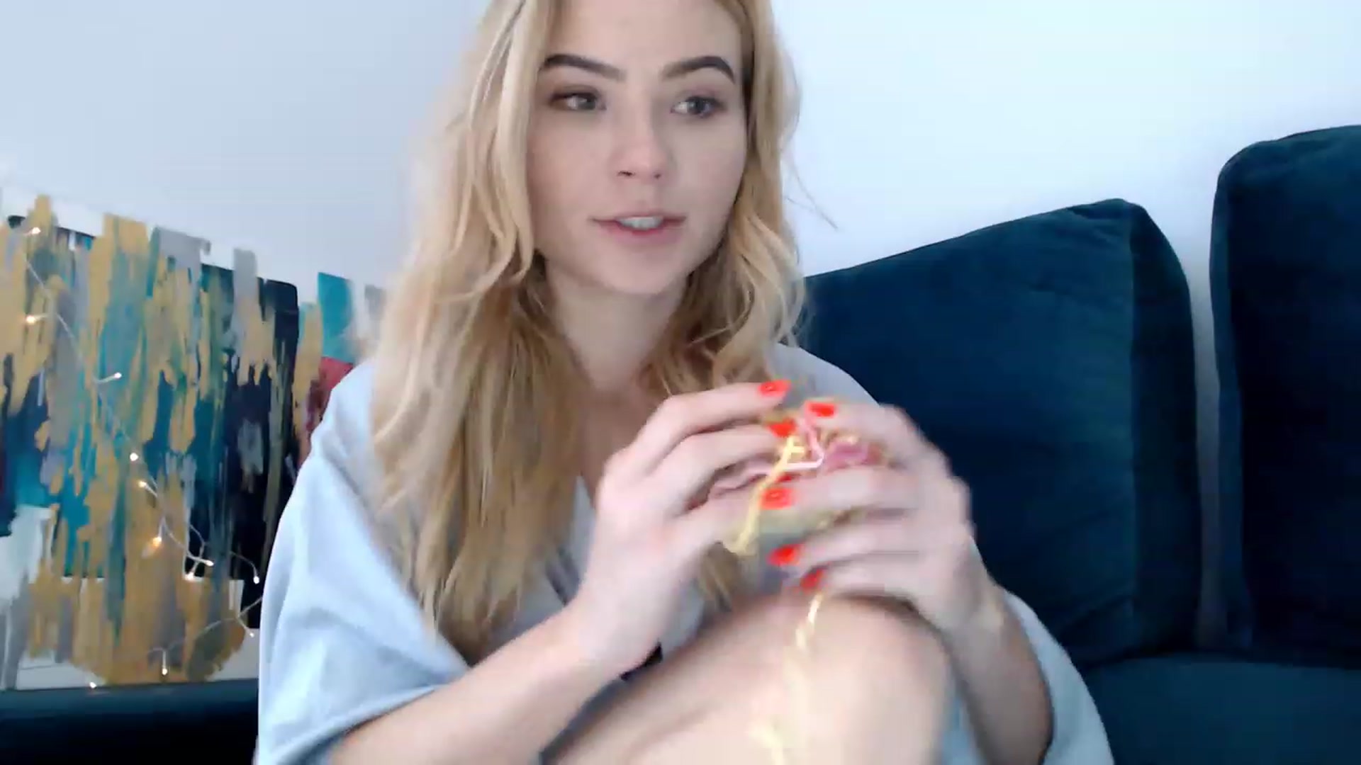 Gallery image thumbnail from bridetobe's myfreecams stream on, 03/08/2023, 07:45 image 19 of 20