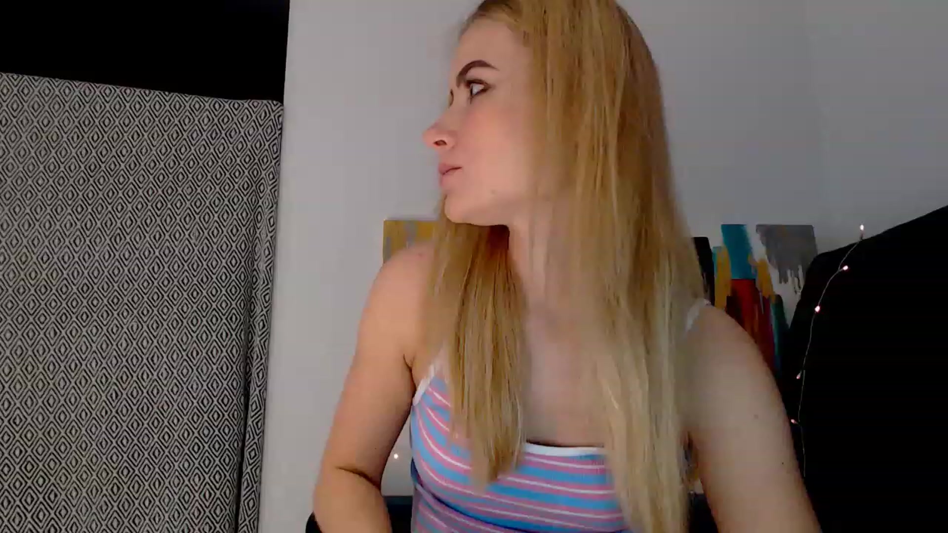 Gallery image thumbnail from bridetobe's myfreecams stream on, 03/13/2023, 02:24 image 2 of 20