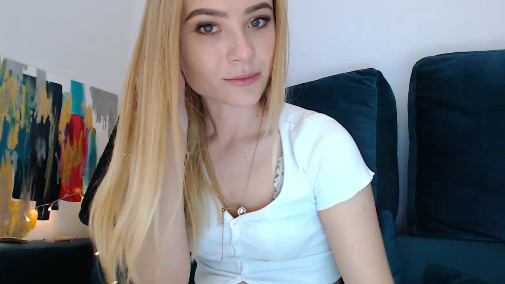 Gallery image thumbnail from bridetobe's myfreecams stream on, 03/20/2023, 04:44 image 13 of 20