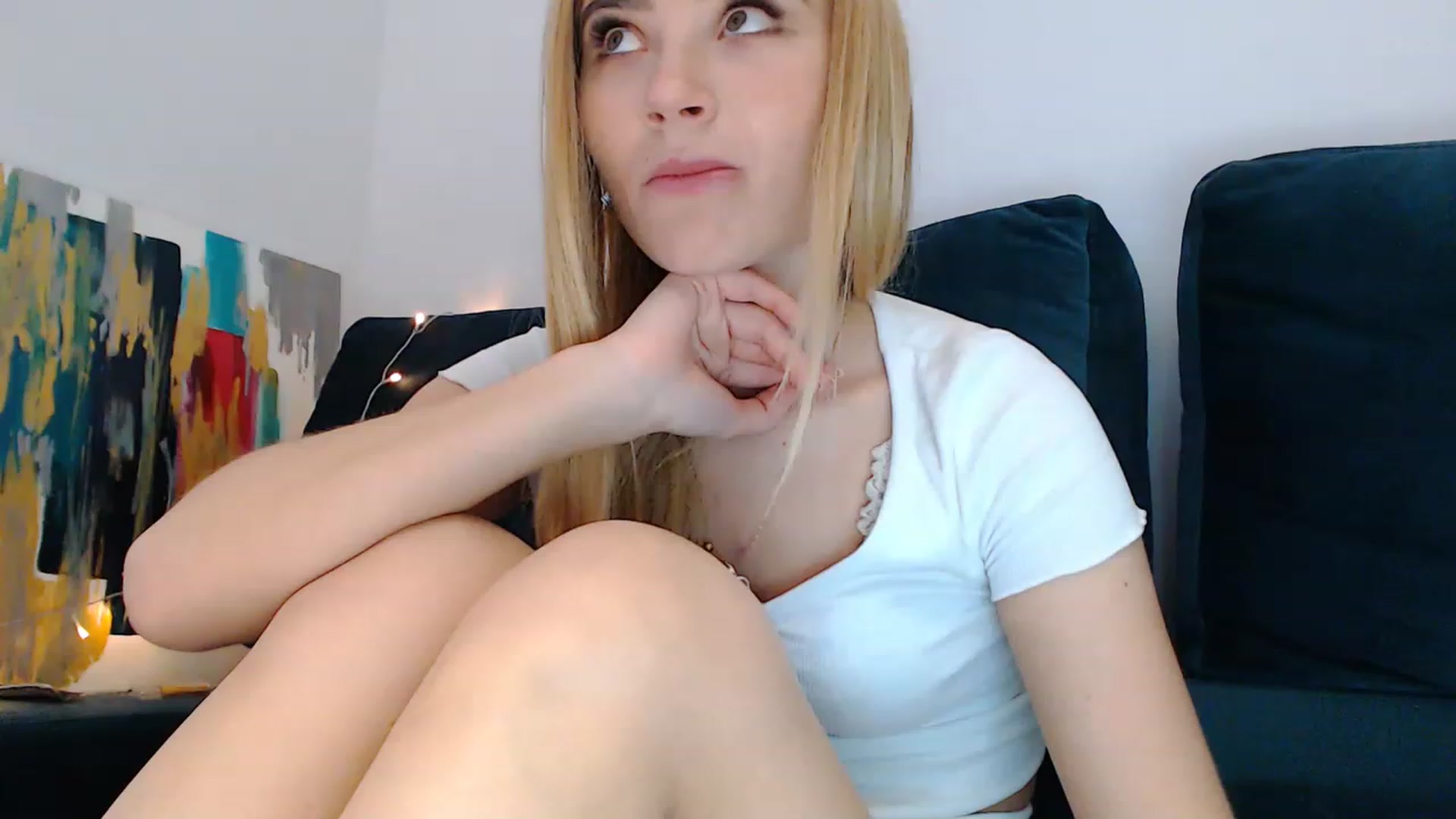 Gallery image thumbnail from bridetobe's myfreecams stream on, 03/20/2023, 04:44 image 7 of 20