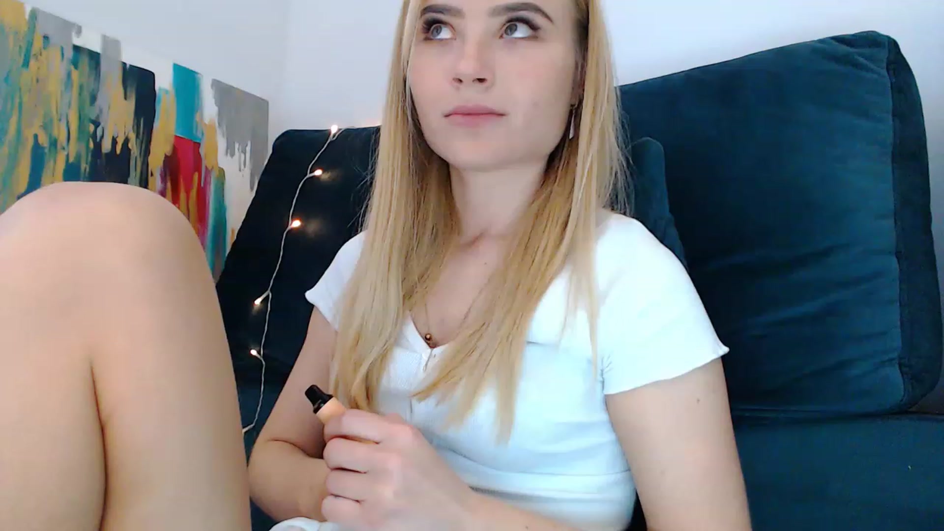 Gallery image thumbnail from bridetobe's myfreecams stream on, 03/20/2023, 05:52 image 4 of 20