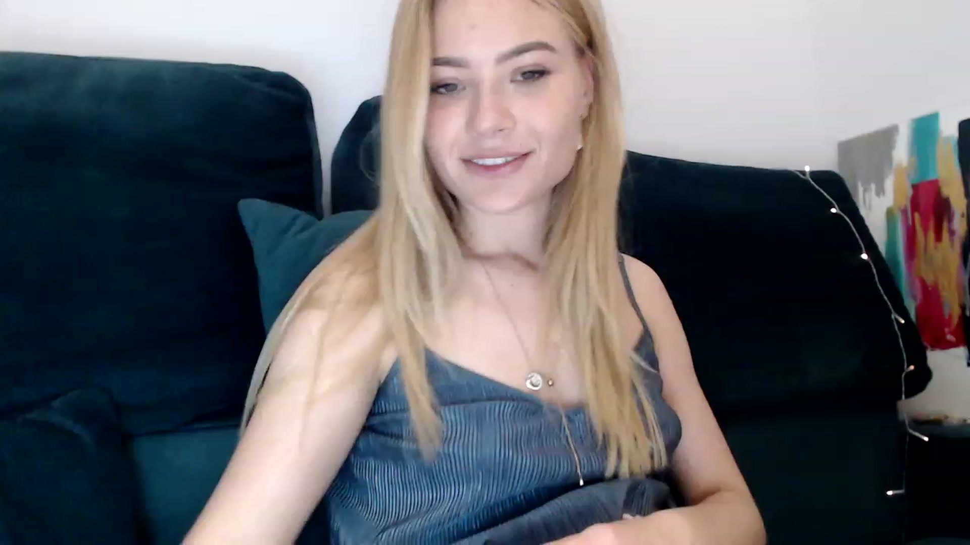 Gallery image thumbnail from bridetobe's myfreecams stream on, 03/27/2023, 02:25 image 10 of 20