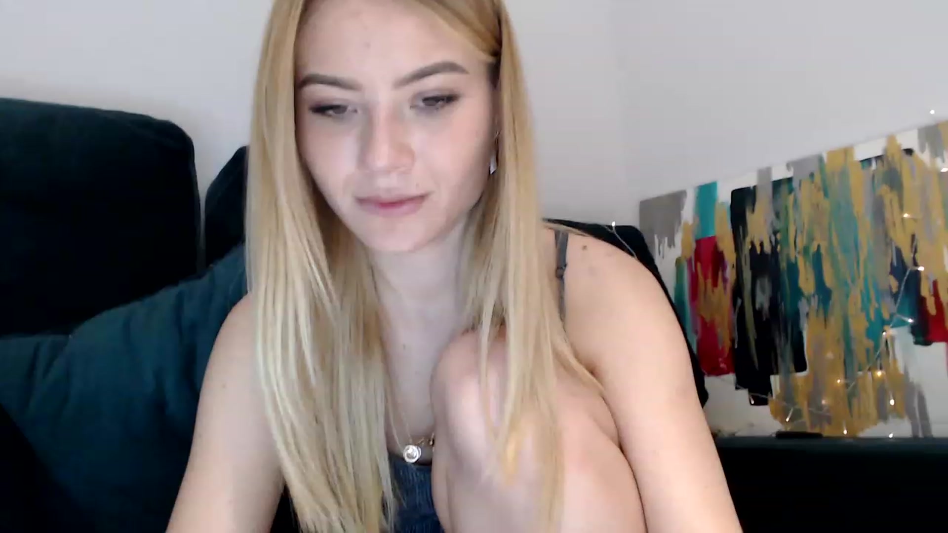 Gallery image thumbnail from bridetobe's myfreecams stream on, 03/27/2023, 02:25 image 15 of 20