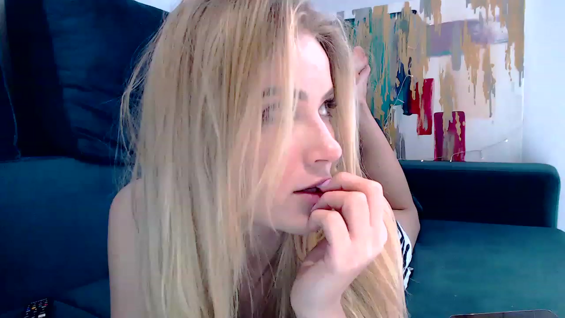Gallery image thumbnail from bridetobe's myfreecams stream on, 04/05/2023, 08:25 image 3 of 20