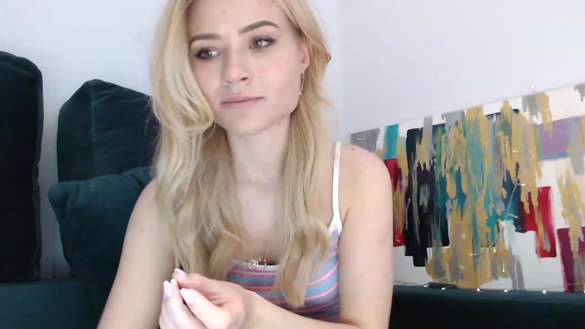Gallery image thumbnail from bridetobe's myfreecams stream on, 04/06/2023, 02:23 image 6 of 20