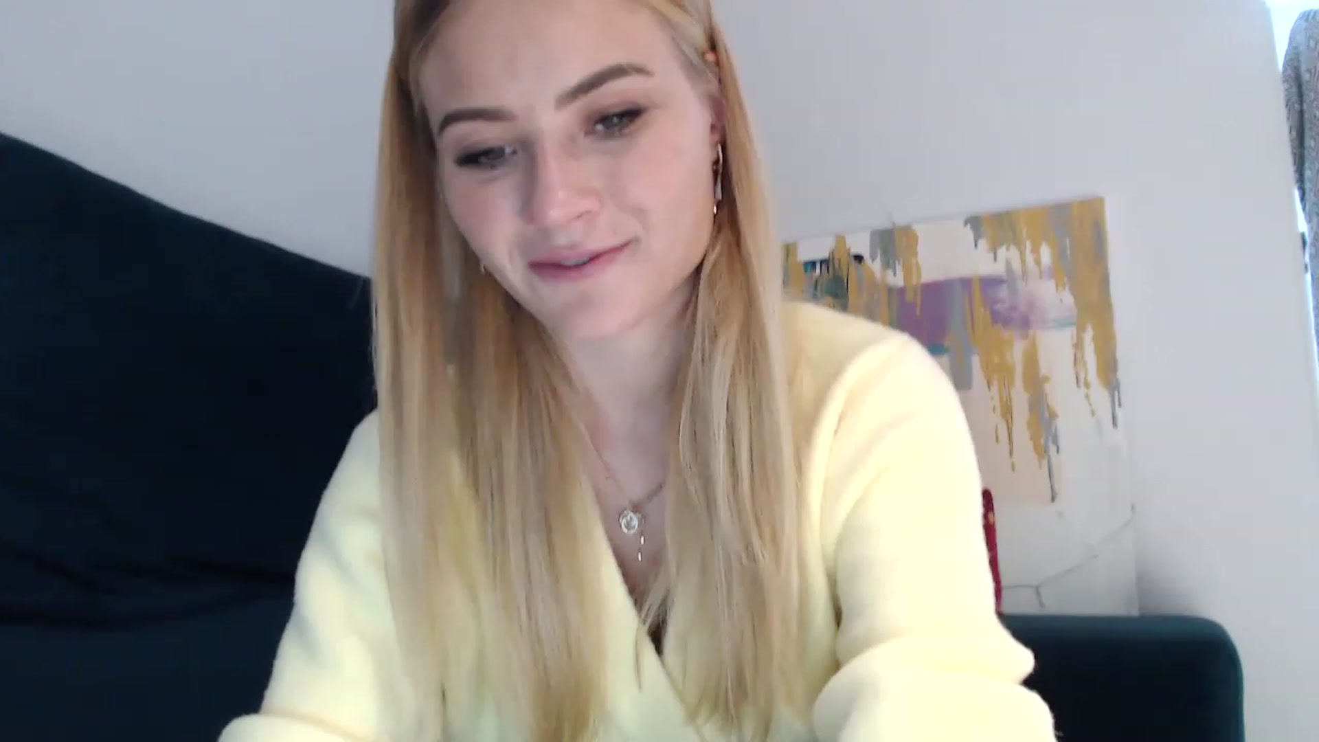 Gallery image thumbnail from bridetobe's myfreecams stream on, 04/12/2023, 12:18 image 8 of 20