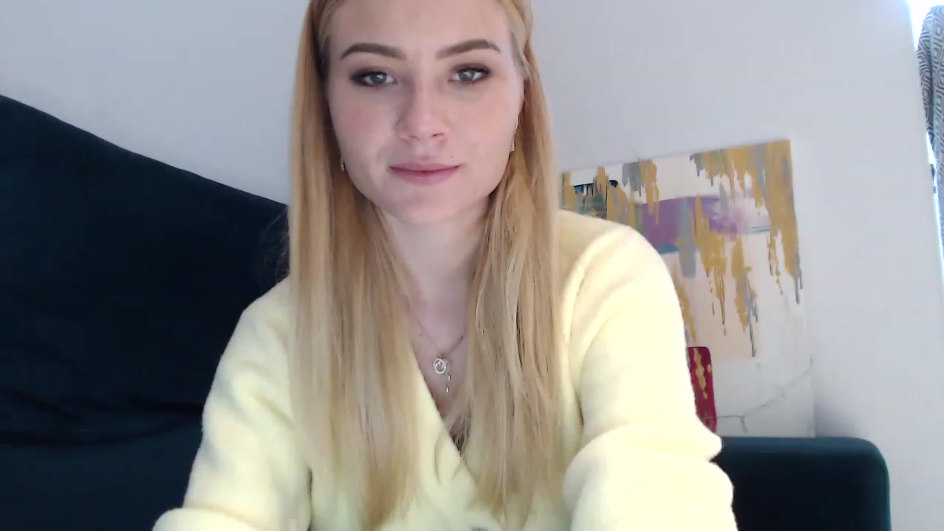 Gallery image thumbnail from bridetobe's myfreecams stream on, 04/12/2023, 12:18 image 6 of 20