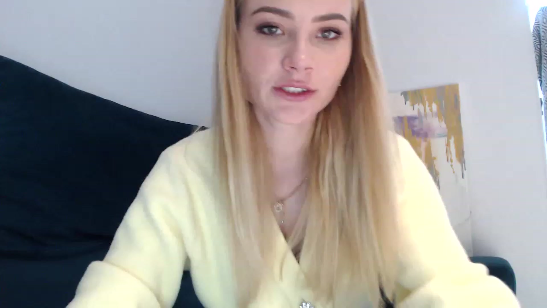 Gallery image thumbnail from bridetobe's myfreecams stream on, 04/12/2023, 12:18 image 4 of 20