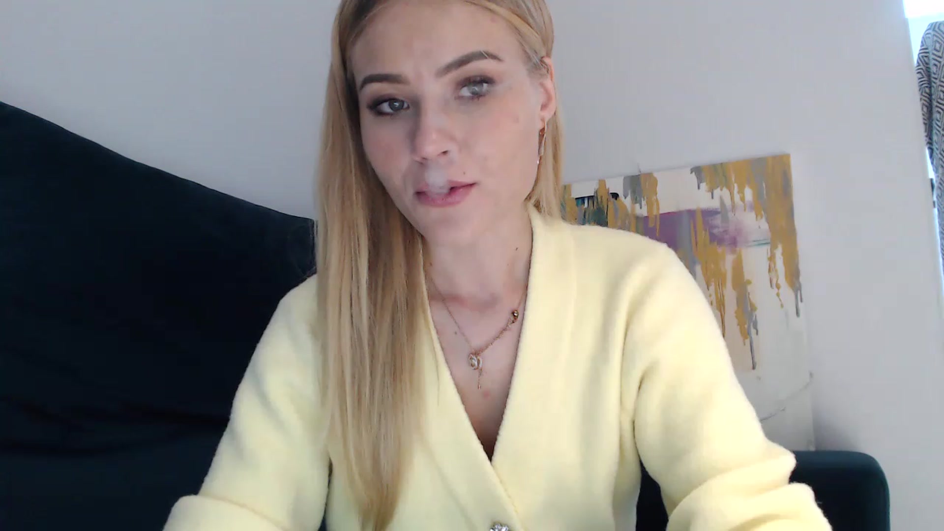 Gallery image thumbnail from bridetobe's myfreecams stream on, 04/12/2023, 12:18 image 9 of 20