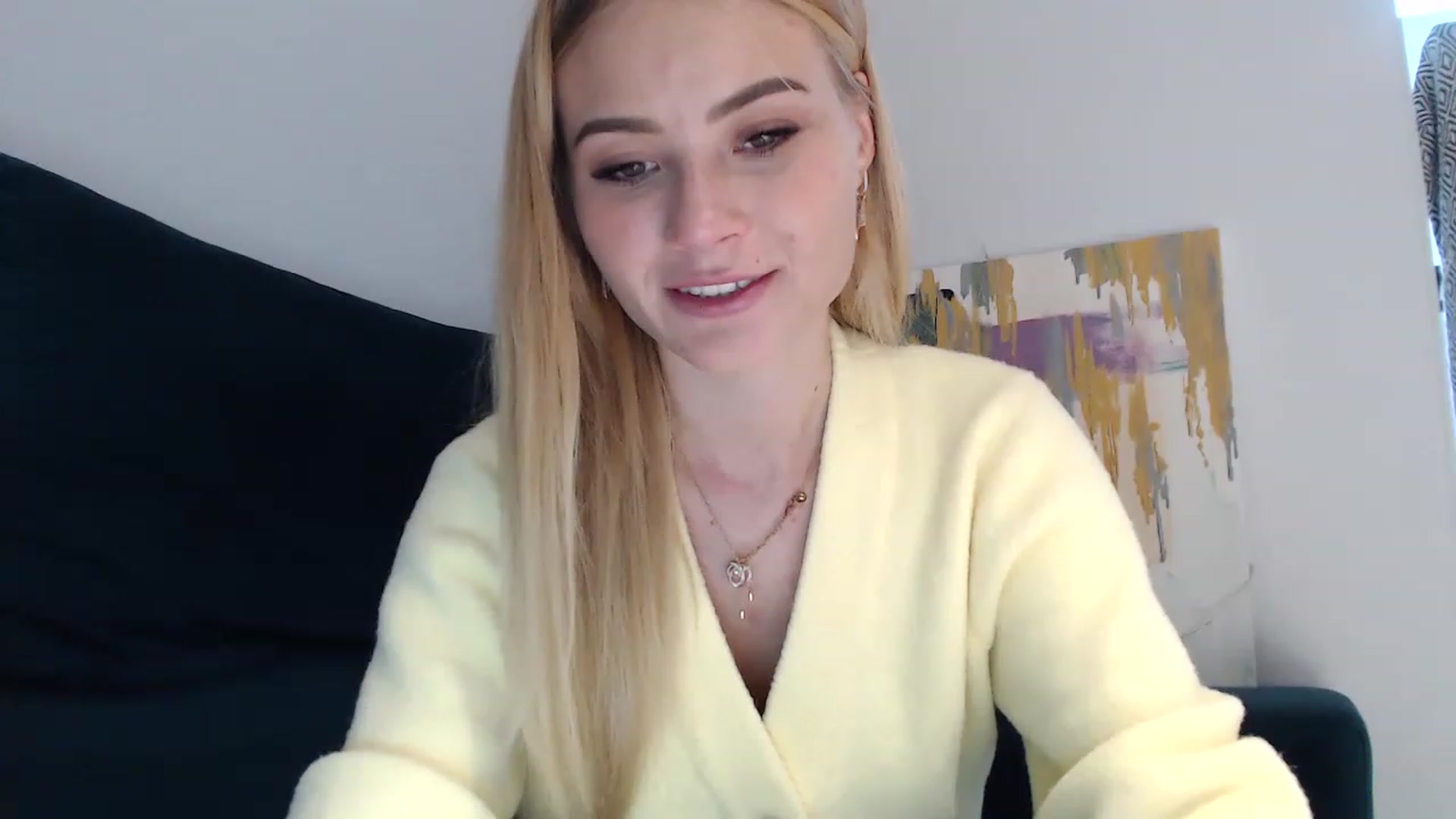 Gallery image thumbnail from bridetobe's myfreecams stream on, 04/12/2023, 12:18 image 10 of 20
