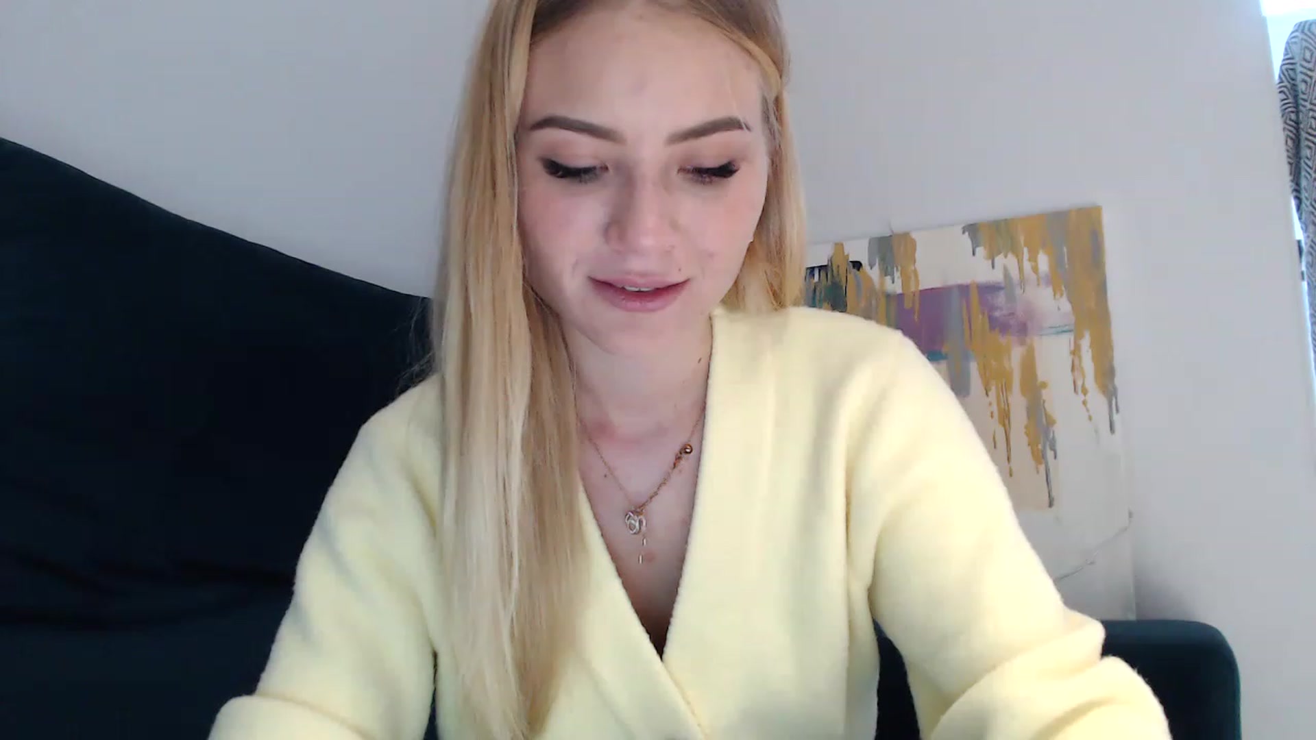 Gallery image thumbnail from bridetobe's myfreecams stream on, 04/12/2023, 12:18 image 11 of 20