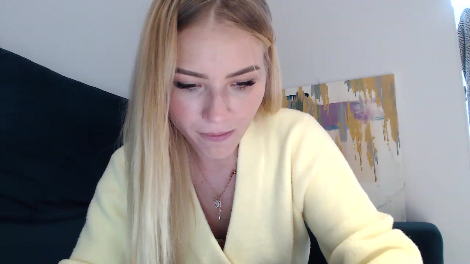 Gallery image thumbnail from bridetobe's myfreecams stream on, 04/12/2023, 12:18 image 17 of 20