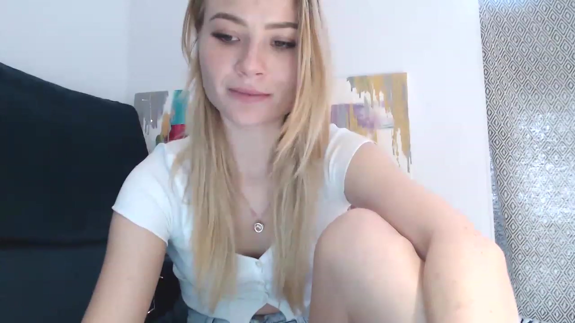 Gallery image thumbnail from bridetobe's myfreecams stream on, 04/20/2023, 14:09 image 18 of 20