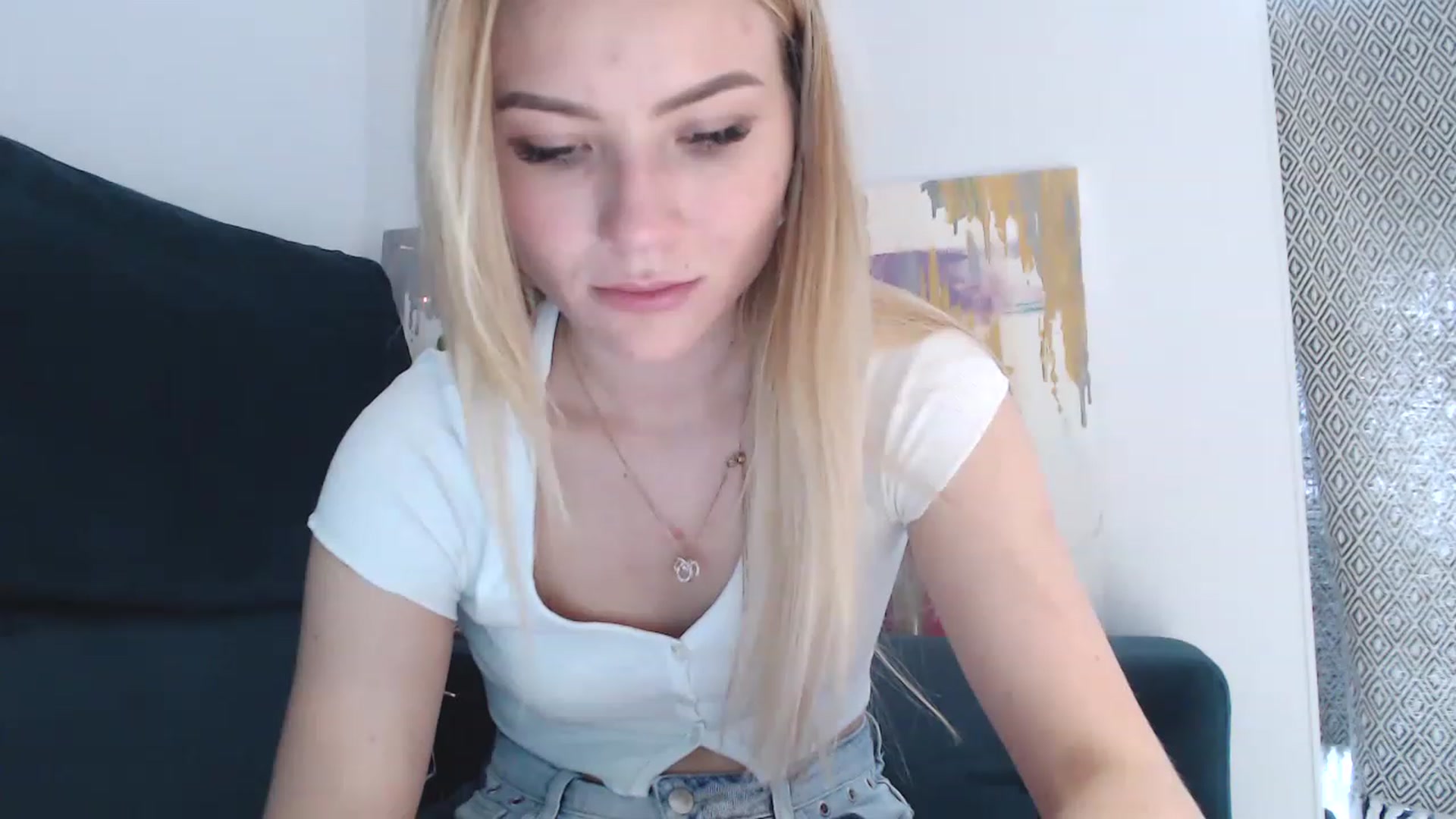 Gallery image thumbnail from bridetobe's myfreecams stream on, 04/20/2023, 14:09 image 7 of 20