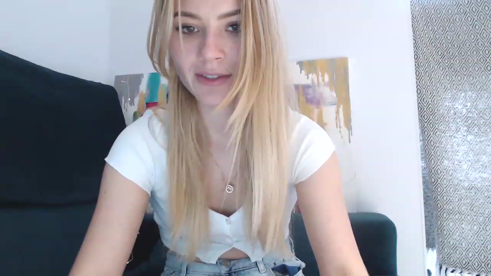 Gallery image thumbnail from bridetobe's myfreecams stream on, 04/20/2023, 14:09 image 15 of 20