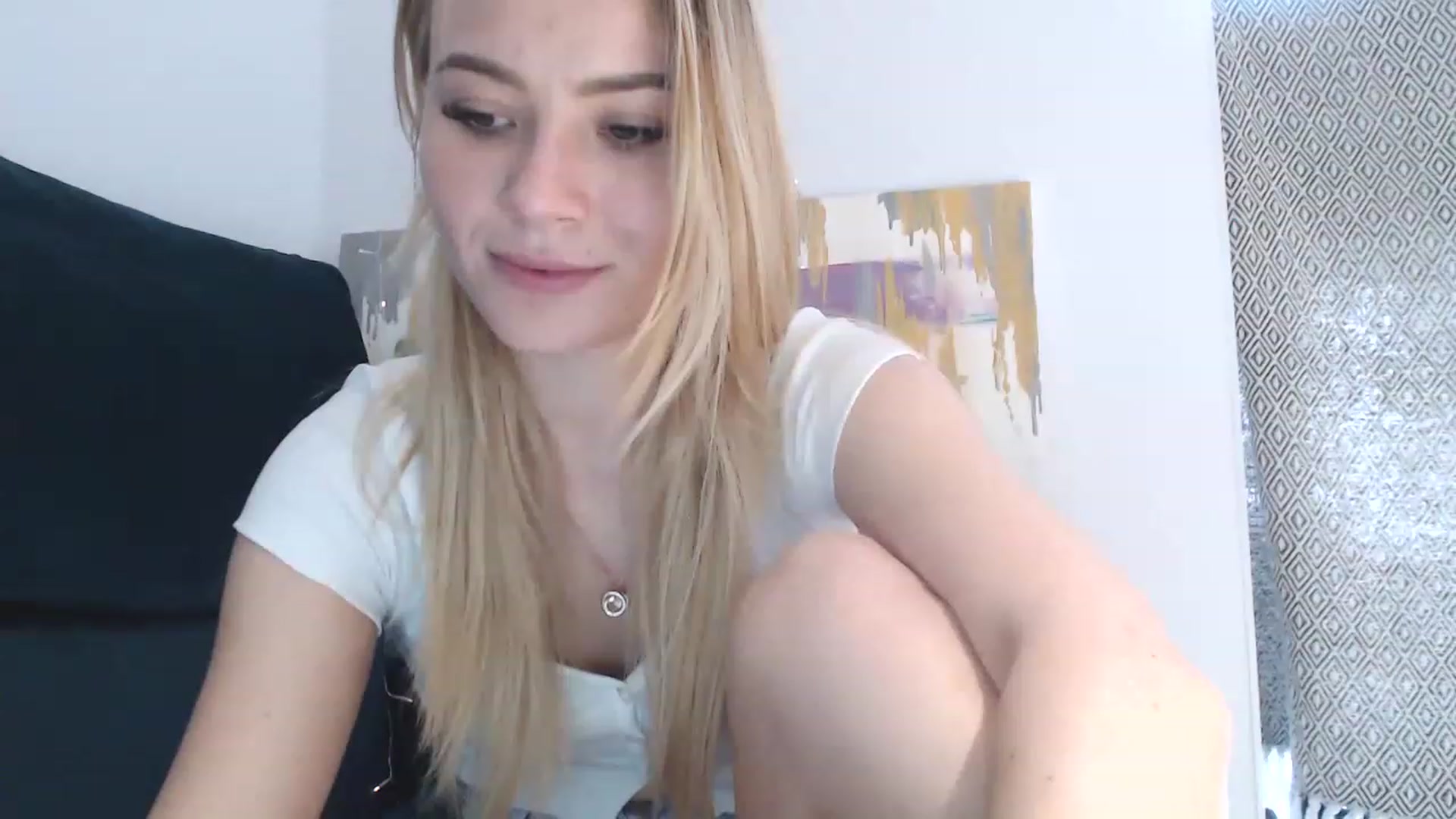 Gallery image thumbnail from bridetobe's myfreecams stream on, 04/20/2023, 14:09 image 17 of 20