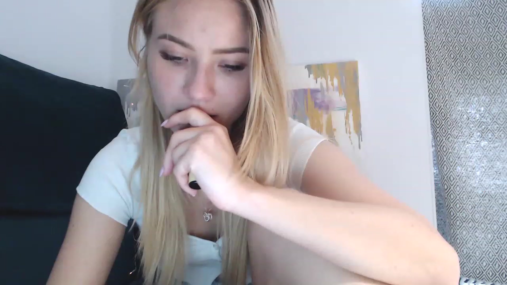 Gallery image thumbnail from bridetobe's myfreecams stream on, 04/20/2023, 14:09 image 20 of 20