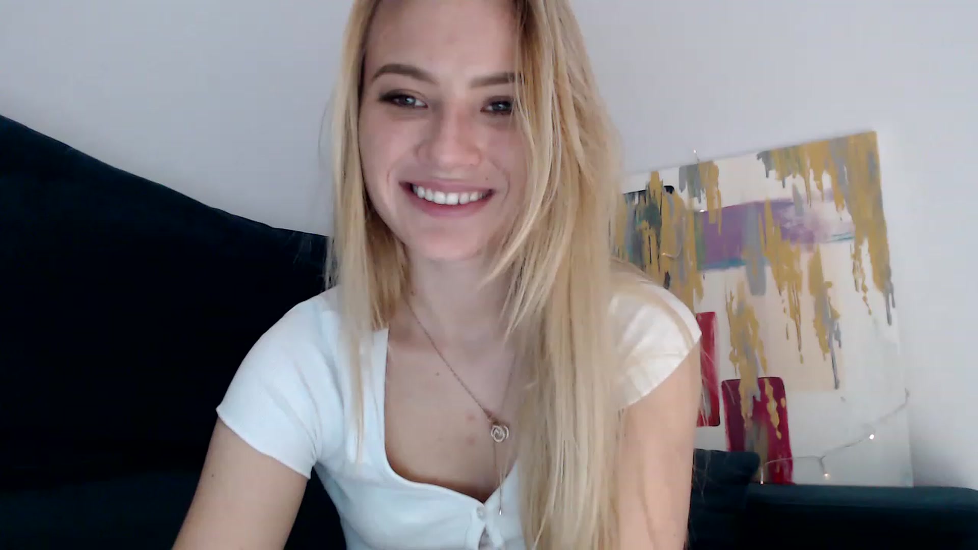 Gallery image thumbnail from bridetobe's myfreecams stream on, 04/20/2023, 16:00 image 5 of 20
