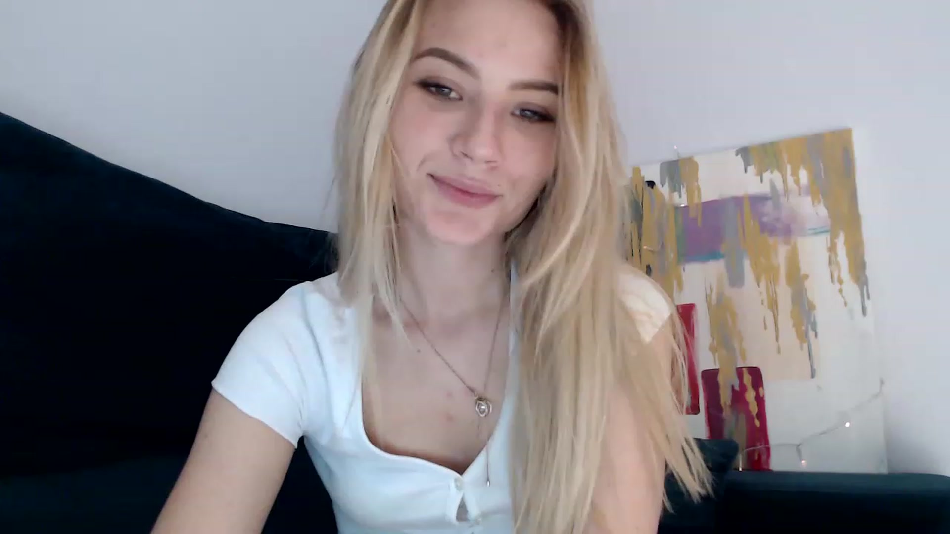 Gallery image thumbnail from bridetobe's myfreecams stream on, 04/20/2023, 16:00 image 4 of 20