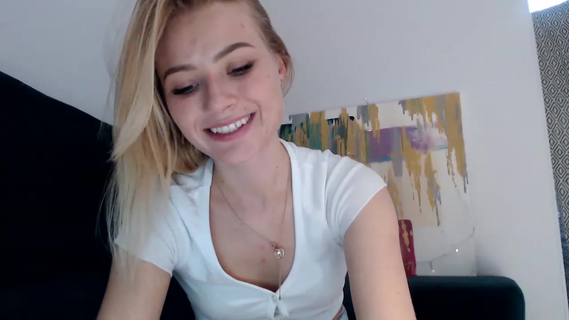 Gallery image thumbnail from bridetobe's myfreecams stream on, 04/20/2023, 16:00 image 2 of 20