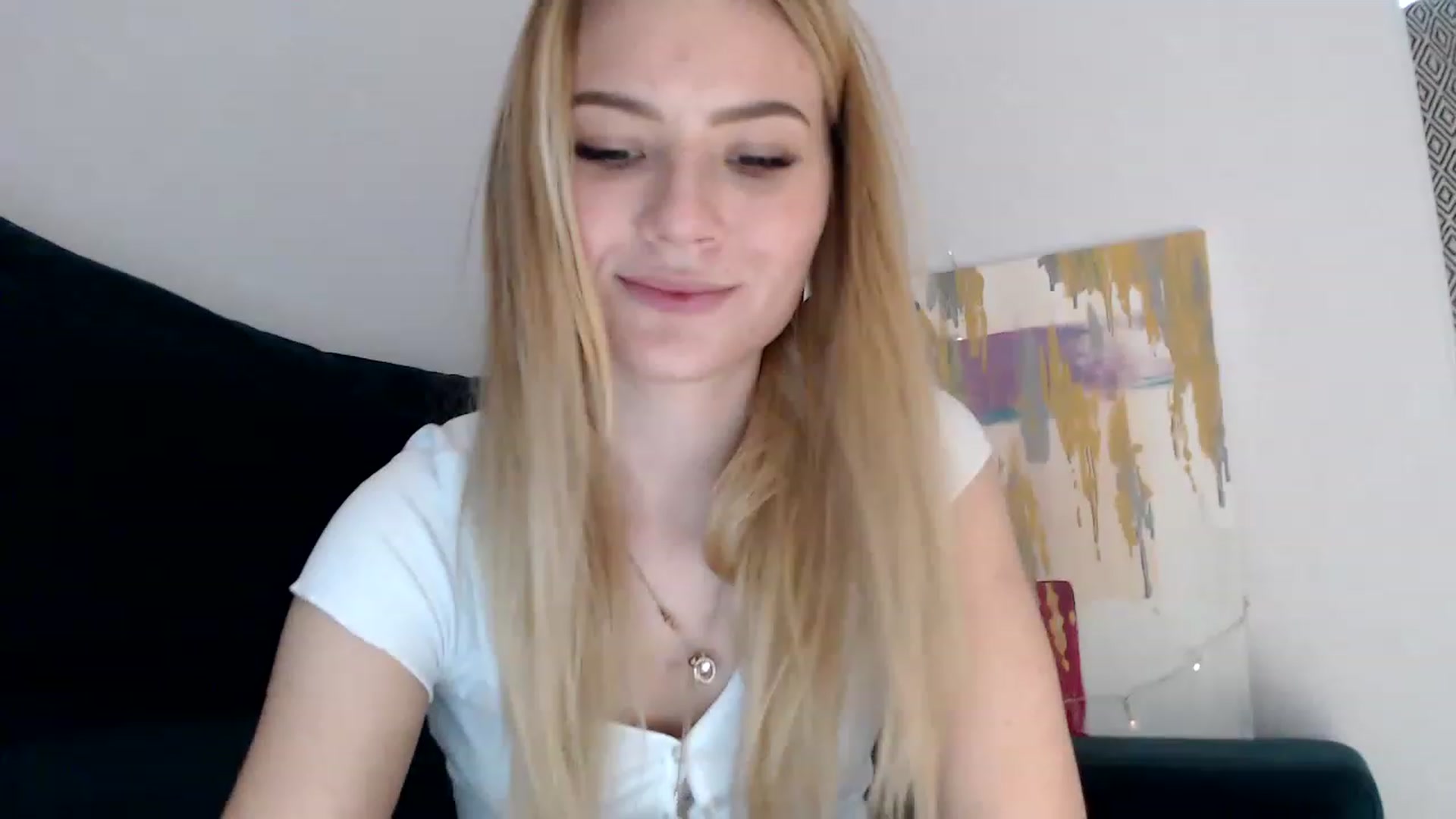 Gallery image thumbnail from bridetobe's myfreecams stream on, 04/20/2023, 16:00 image 20 of 20