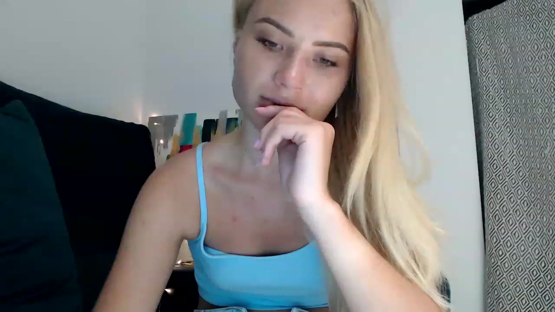 Gallery image thumbnail from bridetobe's myfreecams stream on, 05/16/2023, 01:10 image 13 of 20