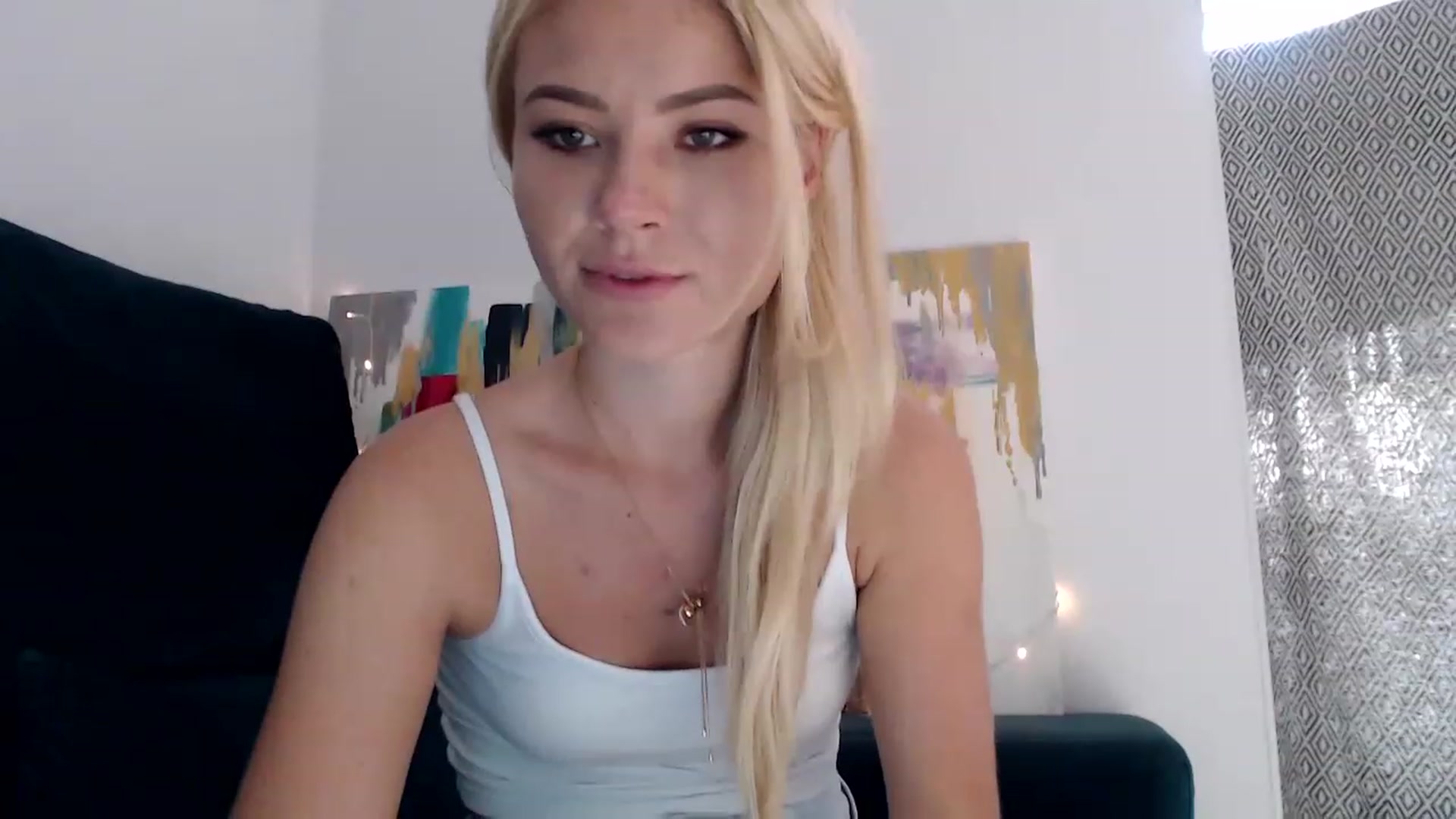 Gallery image thumbnail from bridetobe's myfreecams stream on, 05/19/2023, 02:37 image 15 of 20