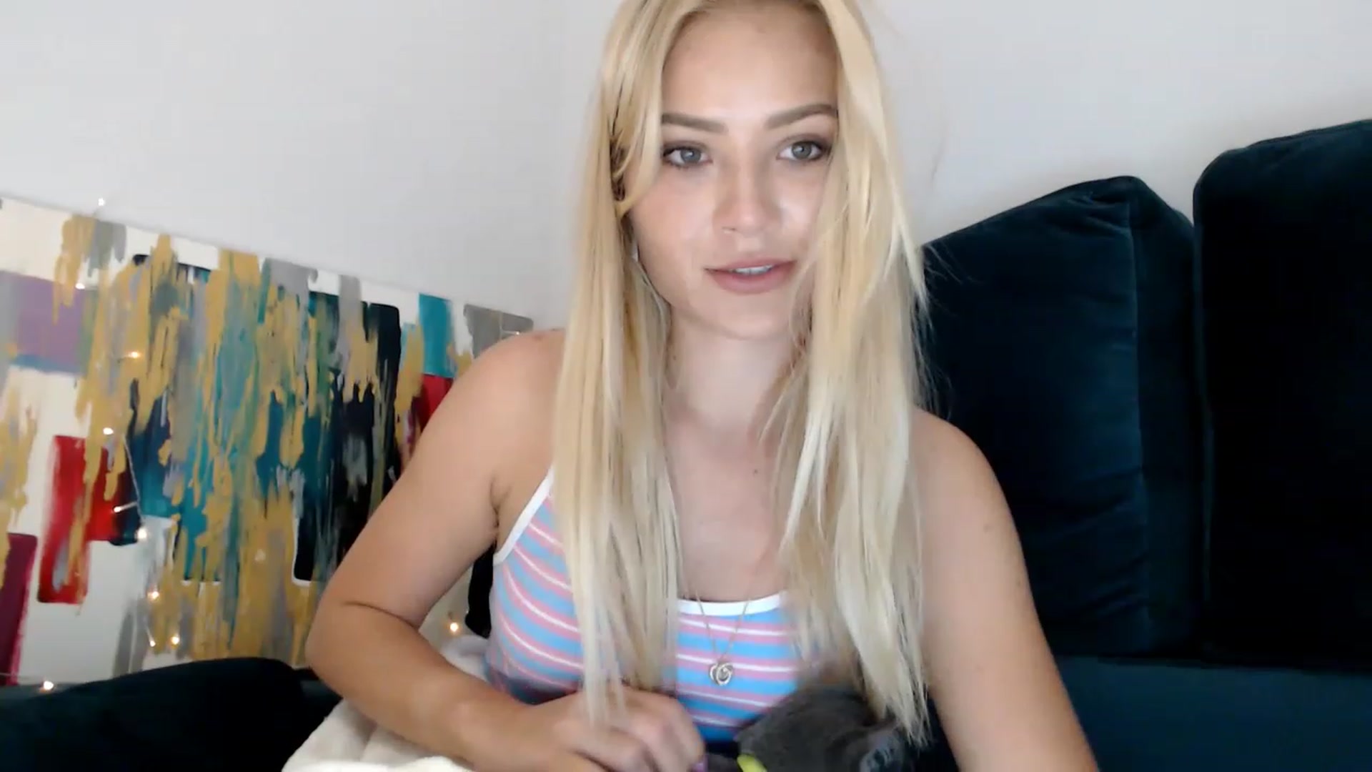 Gallery image thumbnail from bridetobe's myfreecams stream on, 05/24/2023, 01:44 image 9 of 20