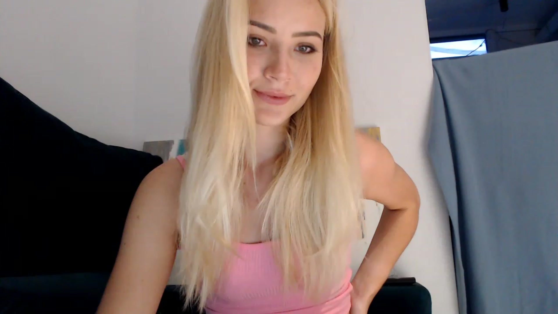 Gallery image thumbnail from bridetobe's myfreecams stream on, 06/01/2023, 01:44 image 4 of 20