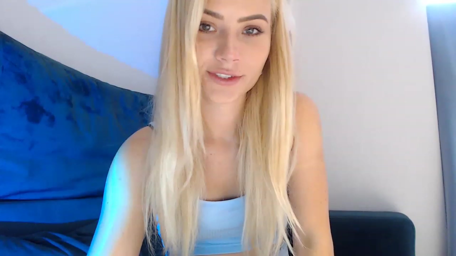 Gallery image thumbnail from bridetobe's myfreecams stream on, 06/25/2023, 04:07 image 17 of 20