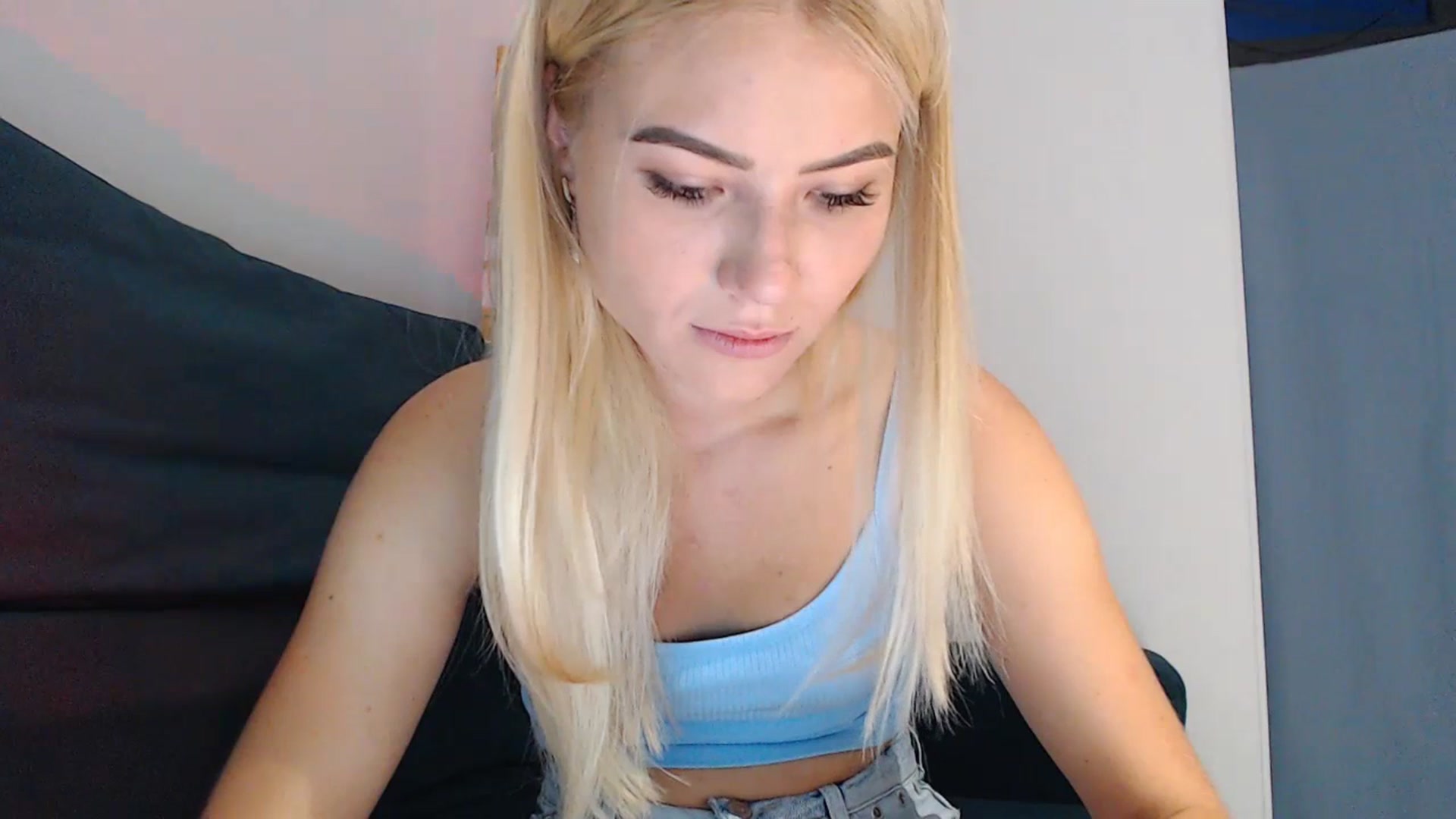 Gallery image thumbnail from bridetobe's myfreecams stream on, 07/16/2023, 01:18 image 18 of 20