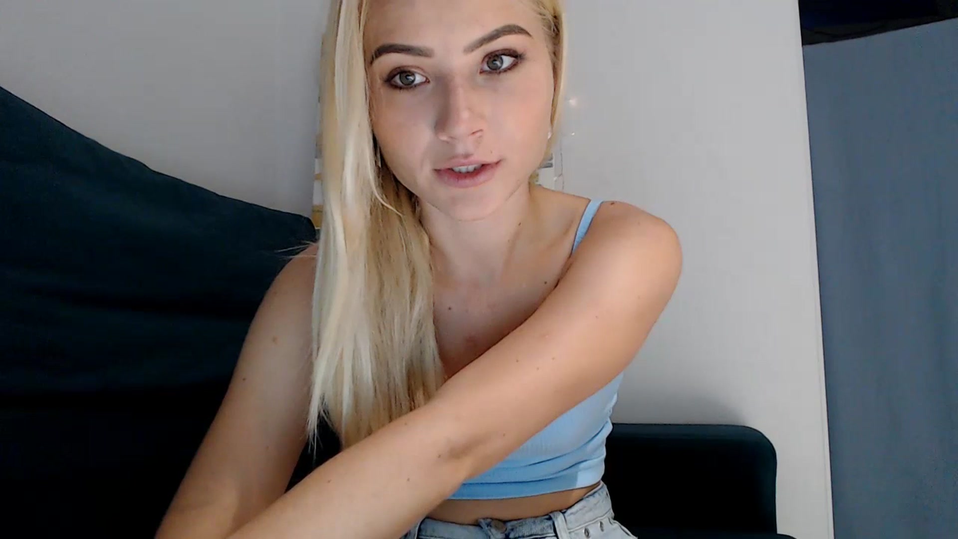 Gallery image thumbnail from bridetobe's myfreecams stream on, 07/16/2023, 01:18 image 8 of 20