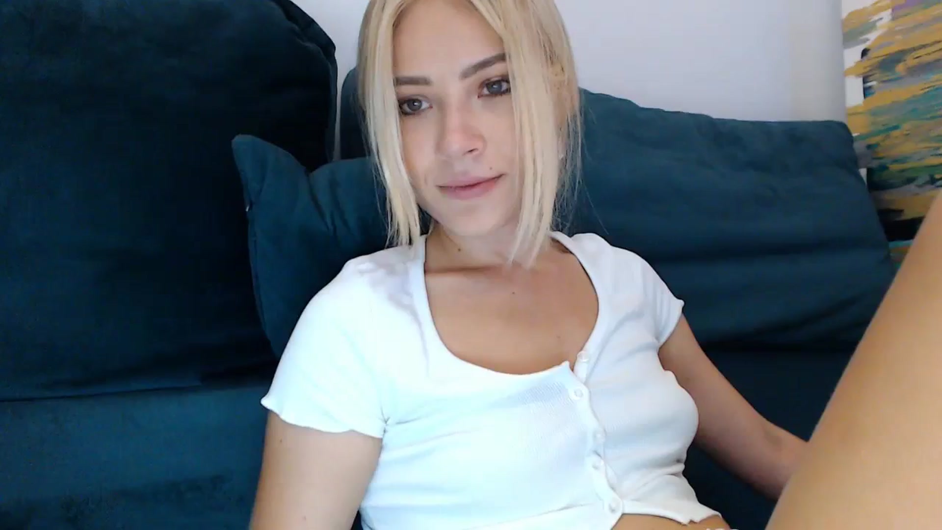 Gallery image thumbnail from bridetobe's myfreecams stream on, 08/09/2023, 24:01 image 17 of 20