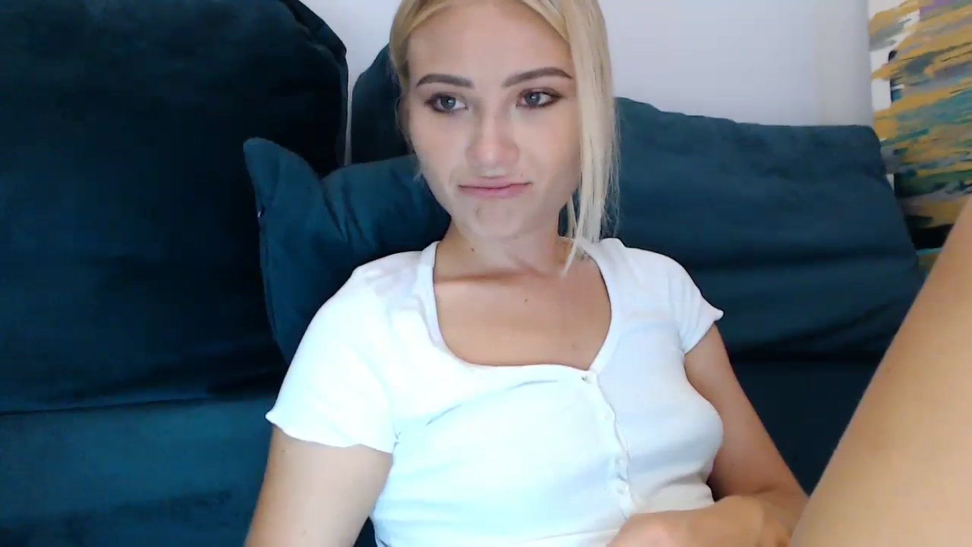 Gallery image thumbnail from bridetobe's myfreecams stream on, 08/09/2023, 24:01 image 8 of 20