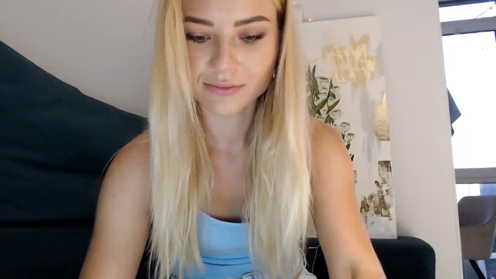 Gallery image thumbnail from bridetobe's myfreecams stream on, 08/14/2023, 02:38 image 5 of 20