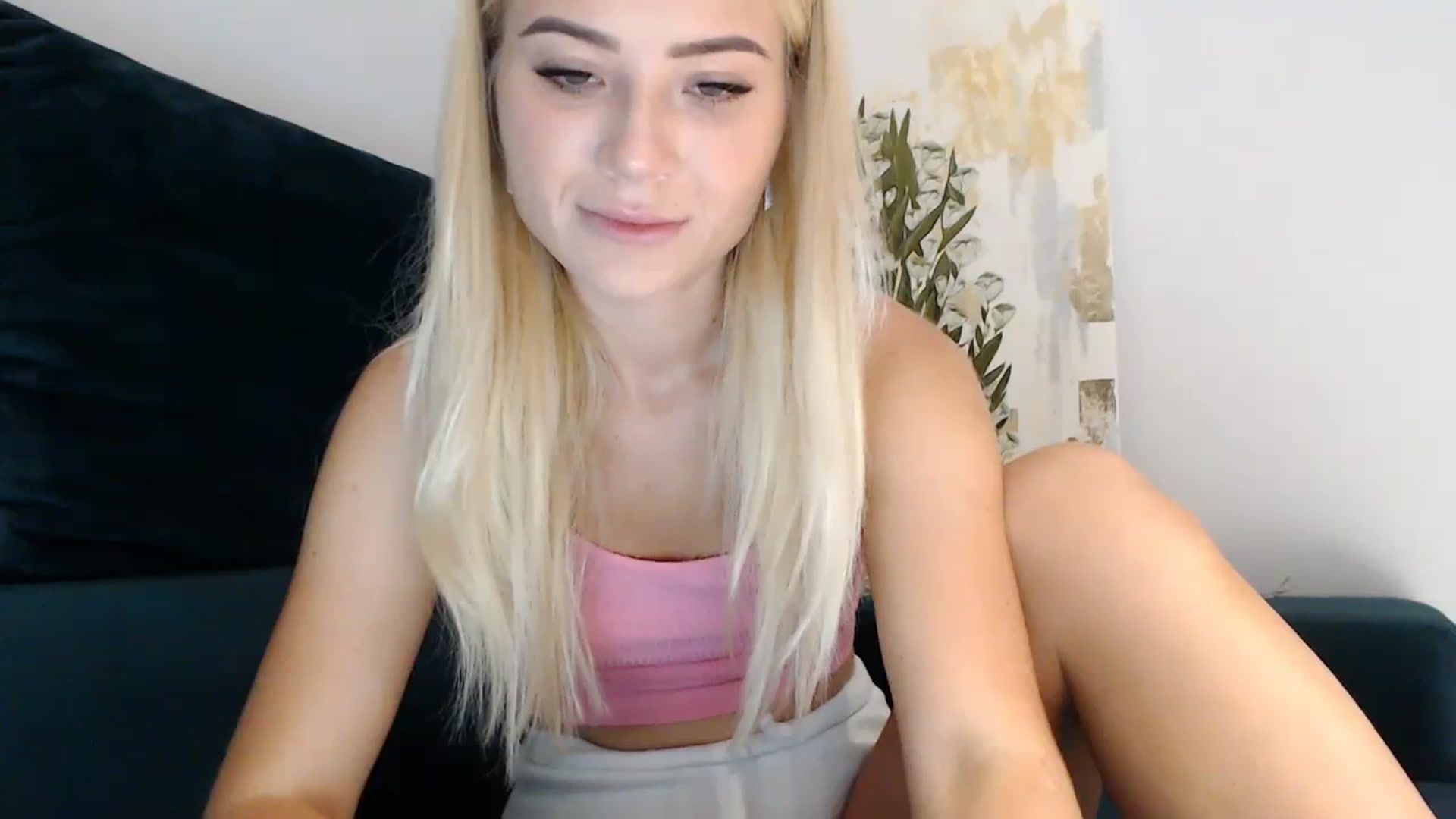 Gallery image thumbnail from bridetobe's myfreecams stream on, 08/15/2023, 02:01 image 19 of 20