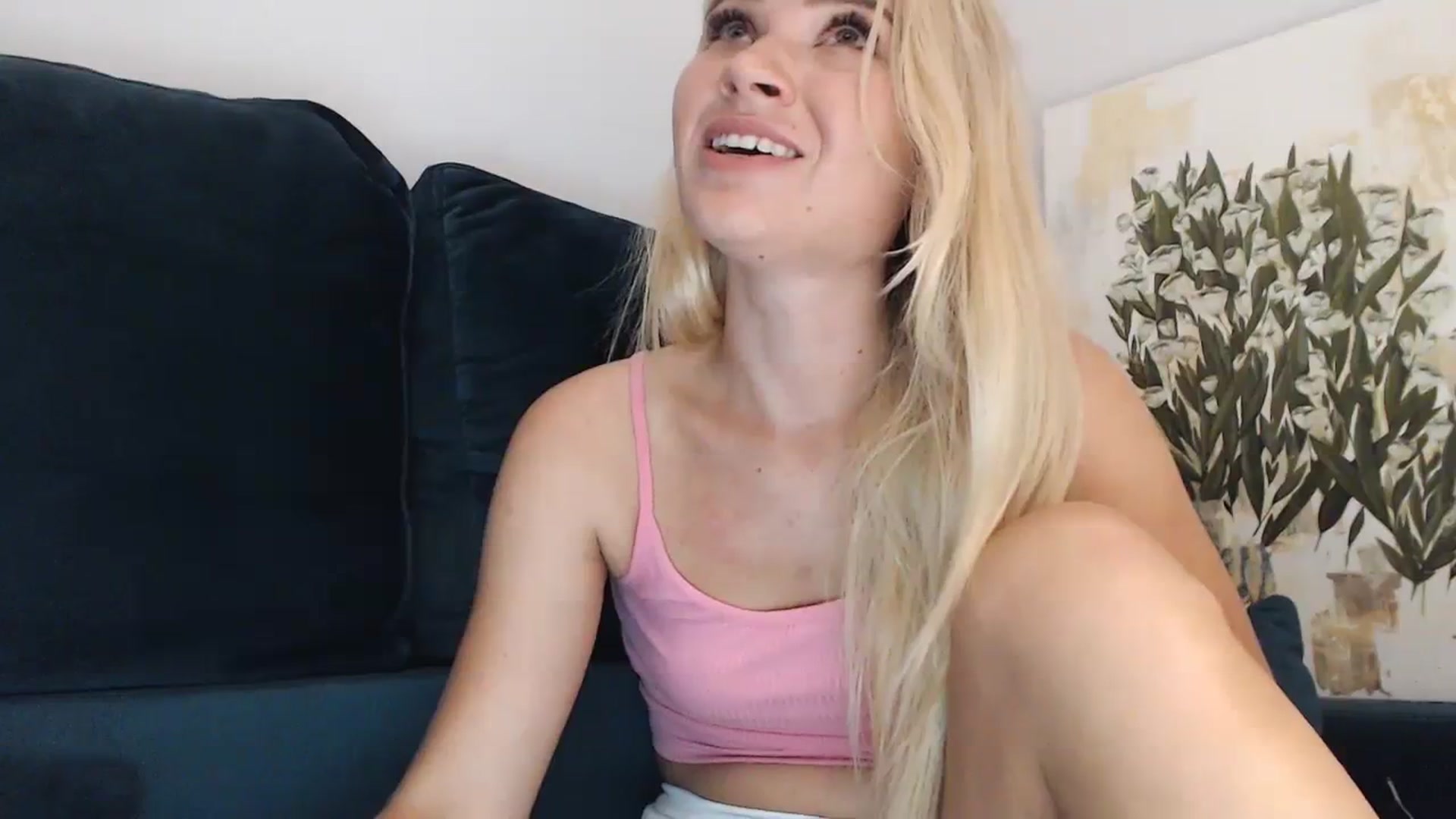 Gallery image thumbnail from bridetobe's myfreecams stream on, 08/19/2023, 21:29 image 11 of 20