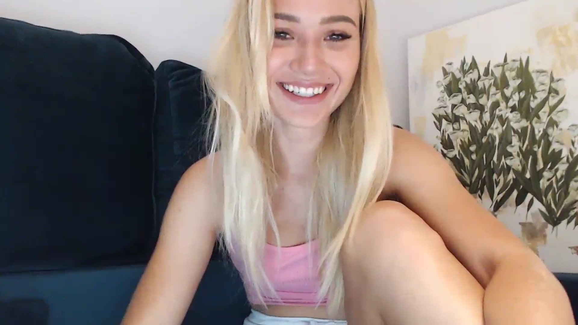 Gallery image thumbnail from bridetobe's myfreecams stream on, 08/19/2023, 21:29 image 13 of 20