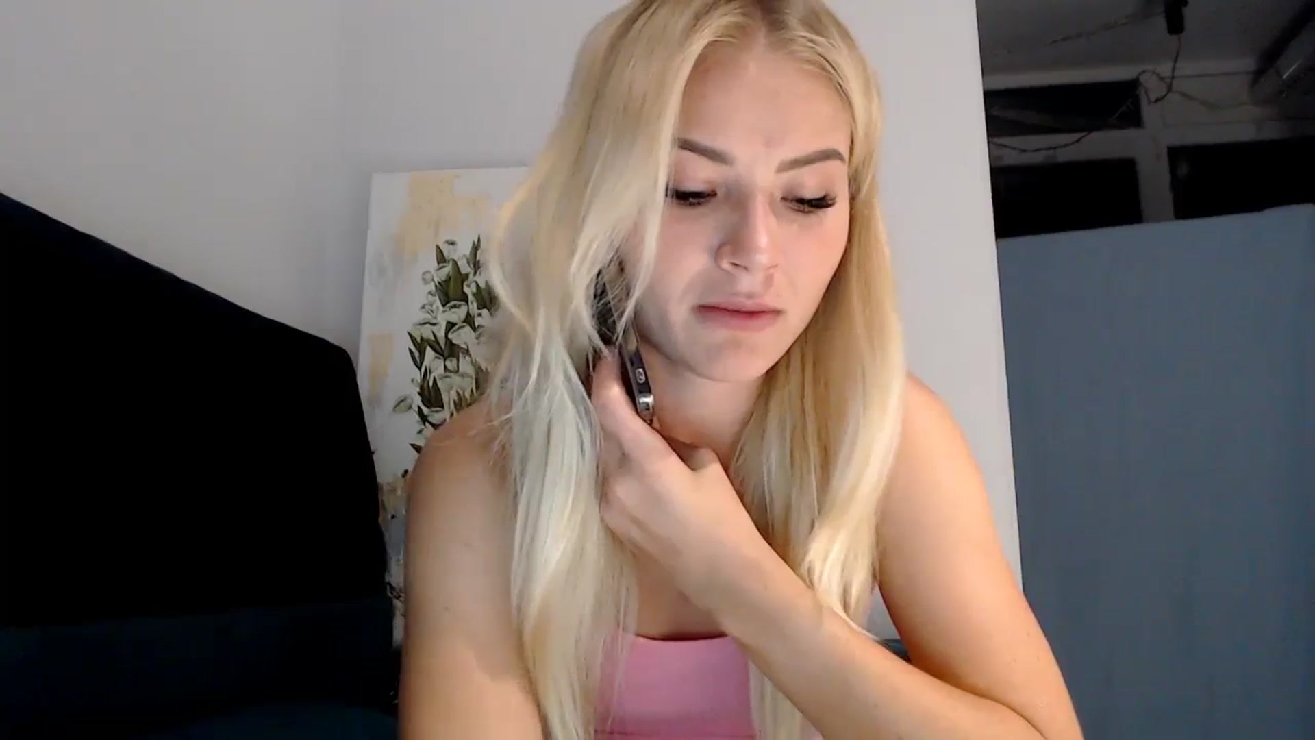 Gallery image thumbnail from bridetobe's myfreecams stream on, 08/19/2023, 21:29 image 2 of 20