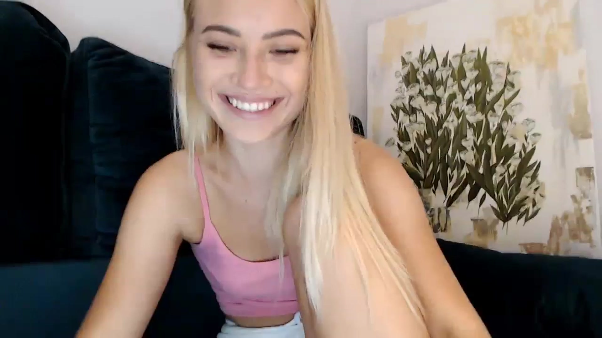 Gallery image thumbnail from bridetobe's myfreecams stream on, 08/21/2023, 02:12 image 14 of 20