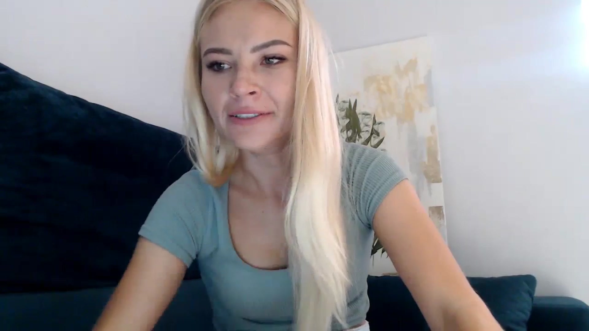 Gallery image thumbnail from bridetobe's myfreecams stream on, 08/22/2023, 03:09 image 15 of 20