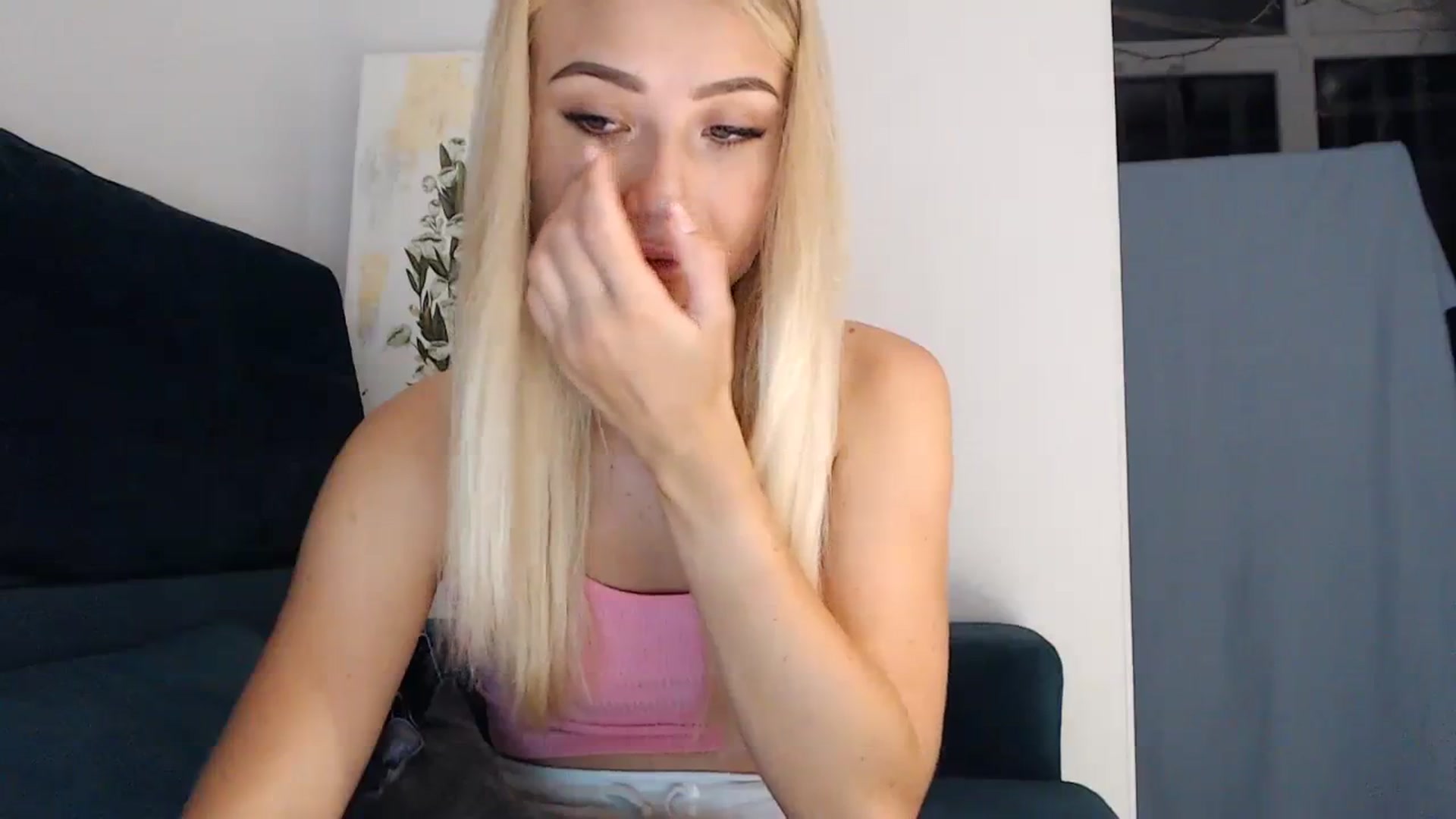 Gallery image thumbnail from bridetobe's myfreecams stream on, 08/23/2023, 24:01 image 3 of 20