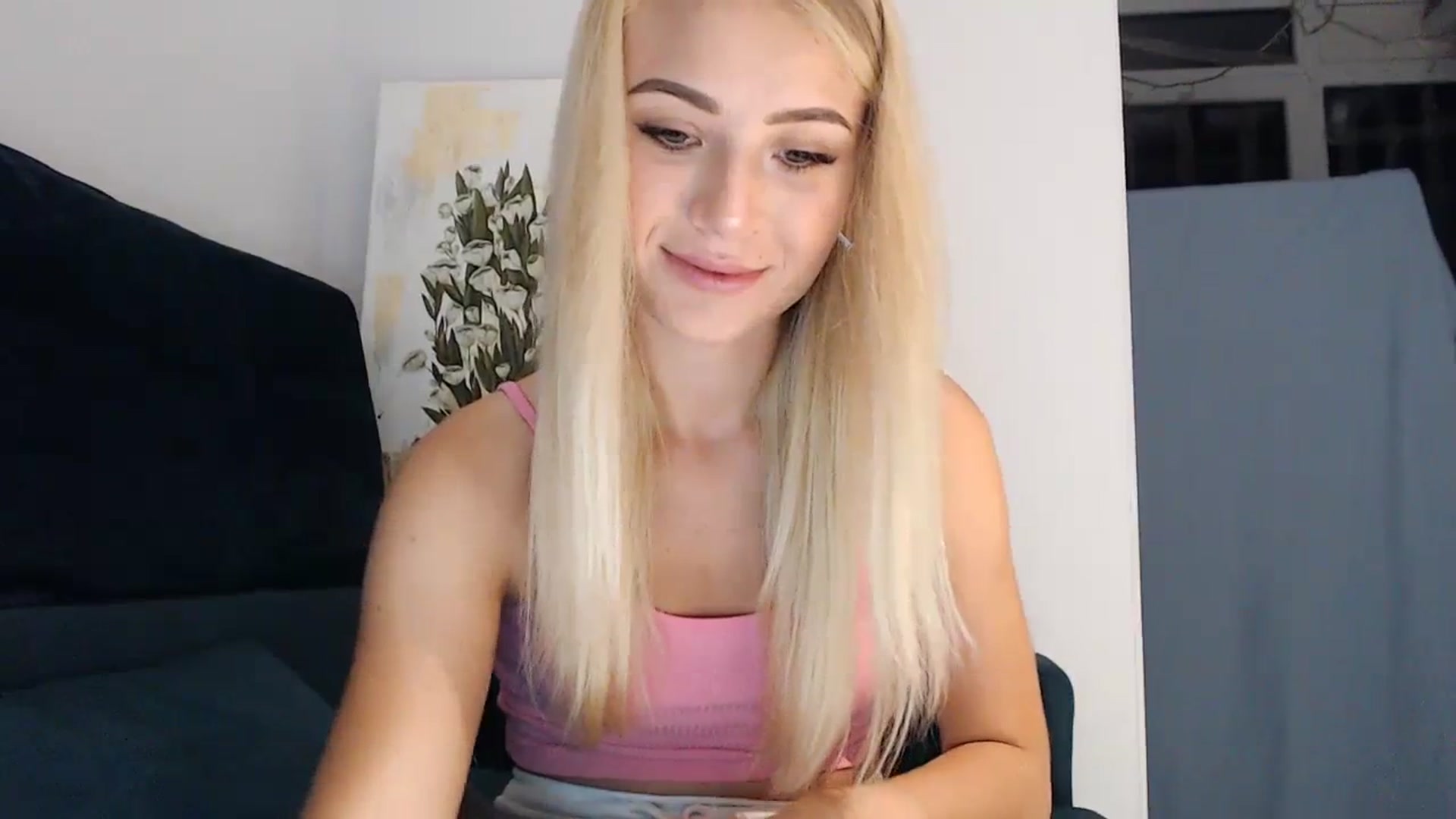 Gallery image thumbnail from bridetobe's myfreecams stream on, 08/23/2023, 24:01 image 2 of 20