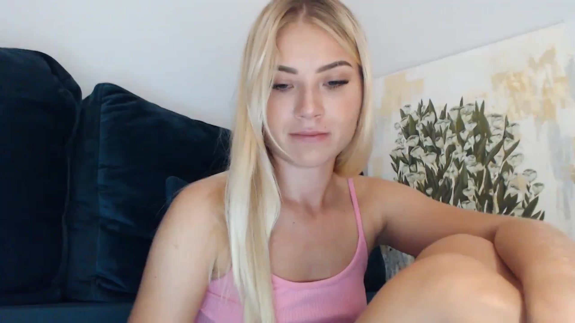 Gallery image thumbnail from bridetobe's myfreecams stream on, 08/23/2023, 24:47 image 8 of 20