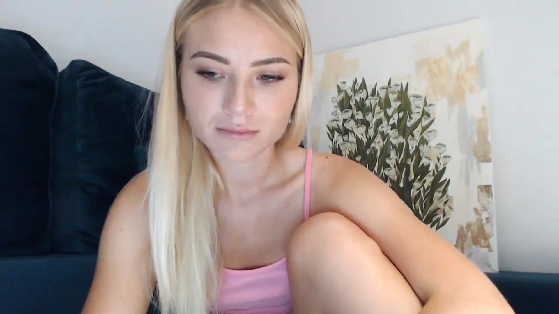 Gallery image thumbnail from bridetobe's myfreecams stream on, 08/23/2023, 24:47 image 17 of 20